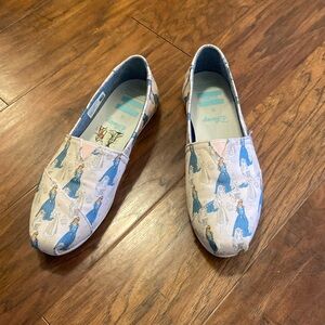 Disney Toms Womens size 8